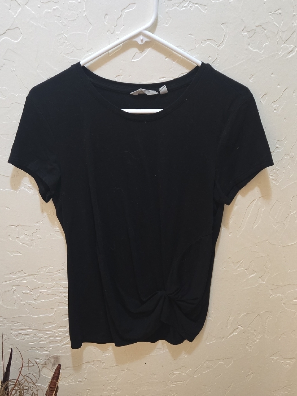 Athleta Black Short Sleeve Knot Tee